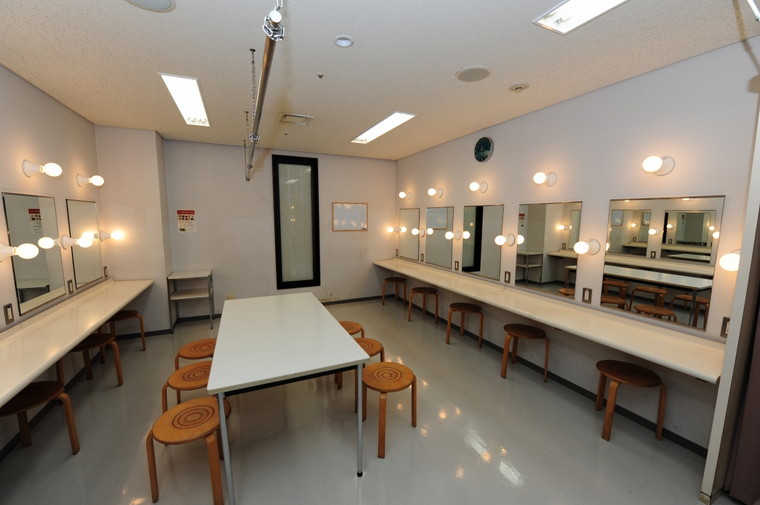 集会室 ホワイエ